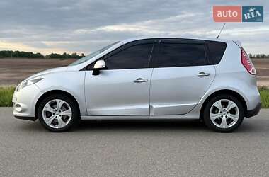 Мінівен Renault Scenic 2010 в 