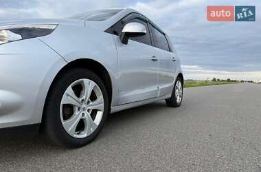 Мінівен Renault Scenic 2010 в 