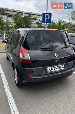 Минивэн Renault Scenic 2004 в 