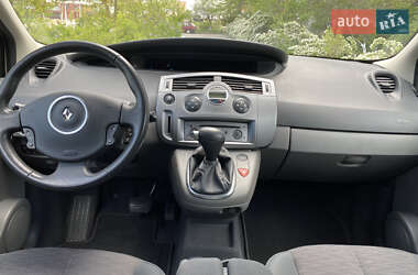Минивэн Renault Scenic 2006 в 