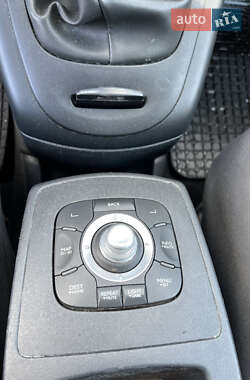 Минивэн Renault Scenic 2012 в 
