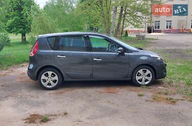 Мінівен Renault Scenic 2010 в 