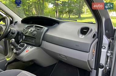 Минивэн Renault Scenic 2006 в 