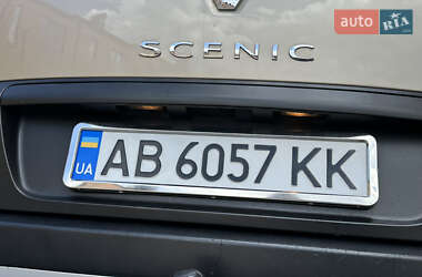 Минивэн Renault Scenic 2013 в 