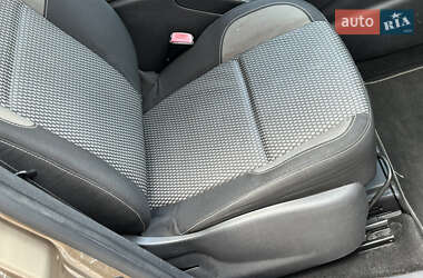 Минивэн Renault Scenic 2013 в 