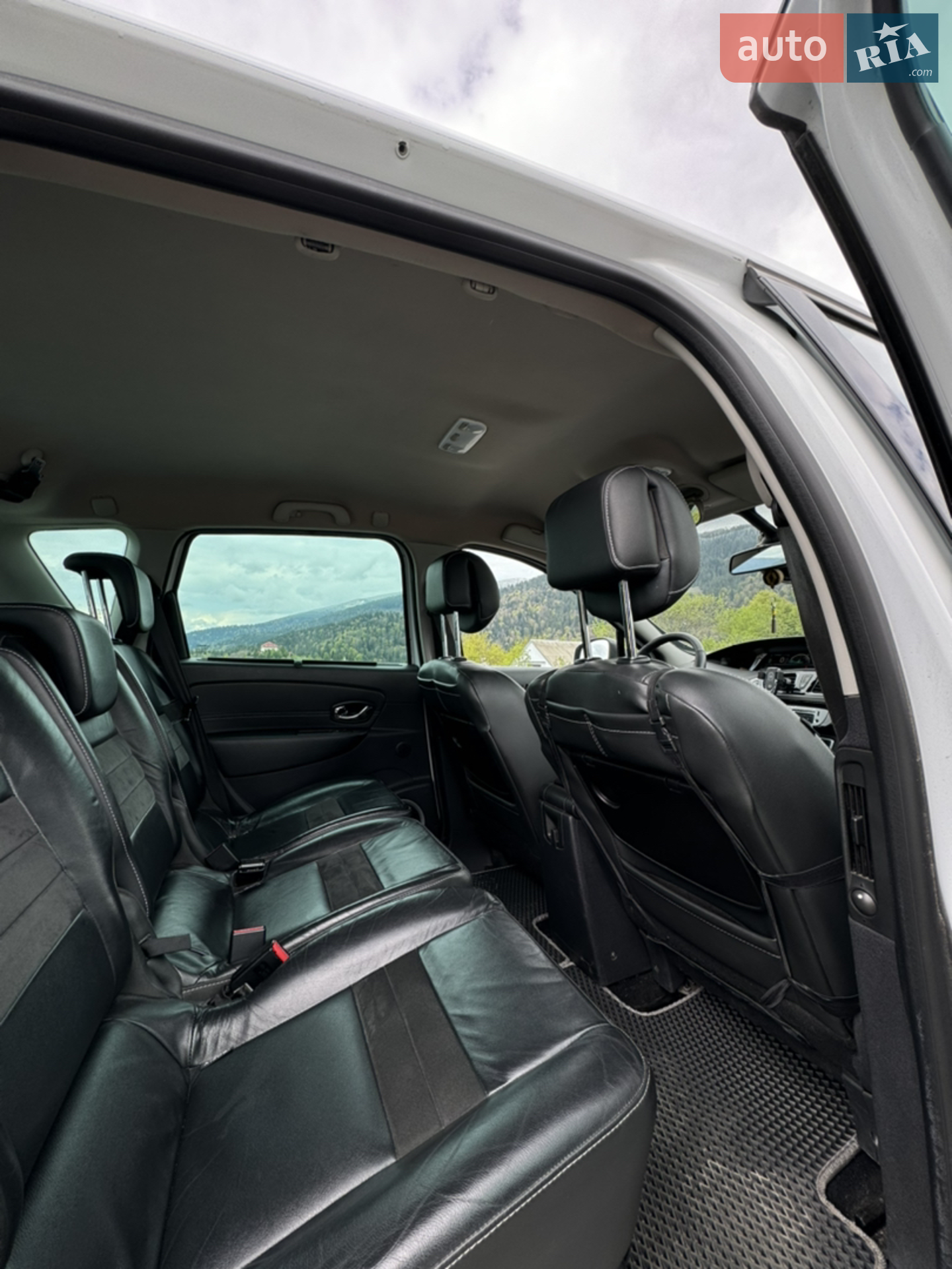 2012 Renault Scenic - мініатюра 17
