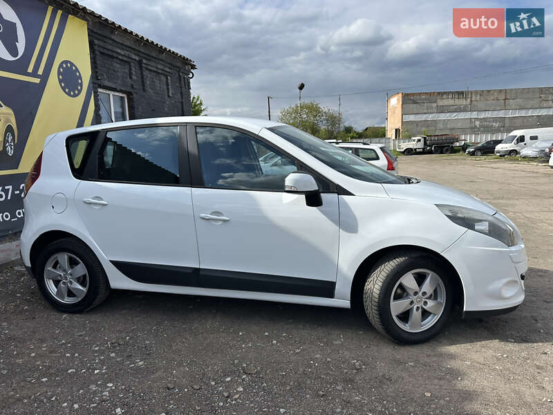 Мінівен Renault Scenic 2010 в Ніжині