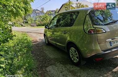 Мінівен Renault Scenic 2012 в 