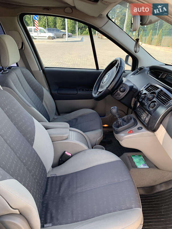 Минивэн Renault Scenic 2002 в Виннице
