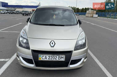 Минивэн Renault Scenic 2011 в Черкассах