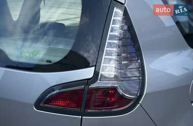 Мінівен Renault Scenic 2013 в 