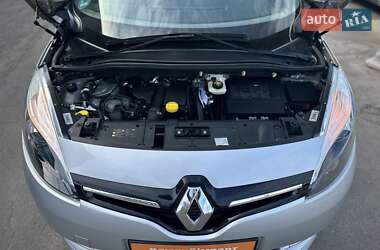 Мінівен Renault Scenic 2013 в 