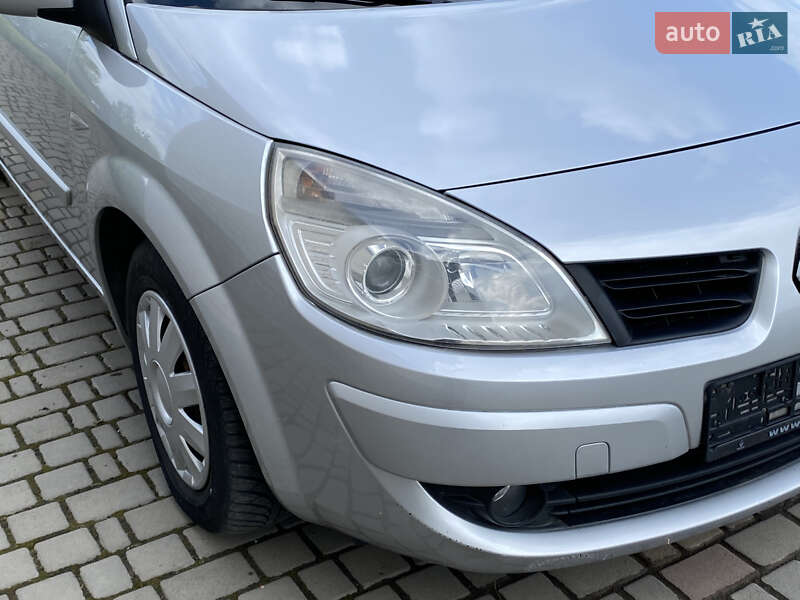 Мінівен Renault Scenic 2007 в Луцьку