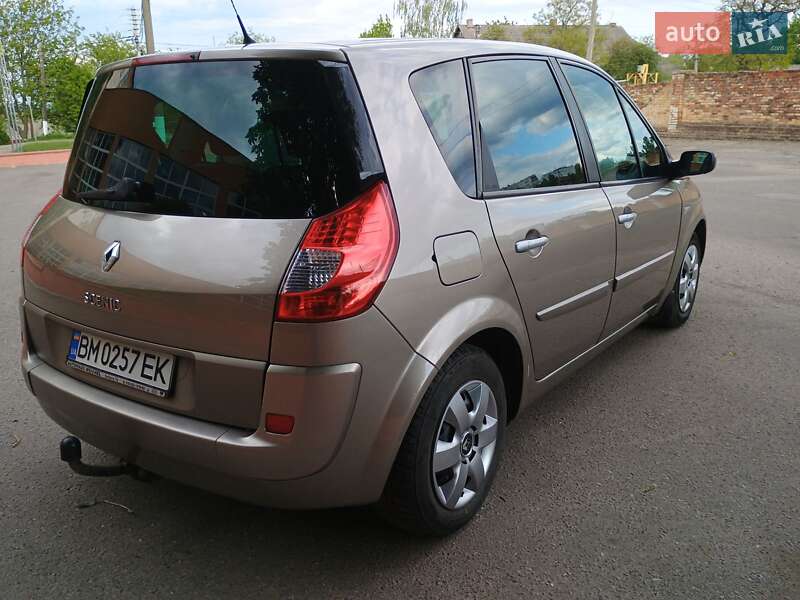 Минивэн Renault Scenic 2009 в Ромнах