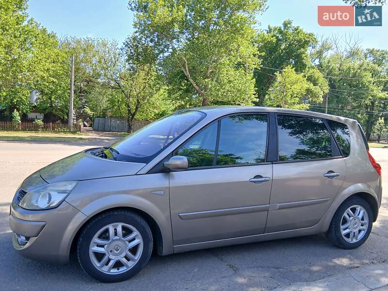 Минивэн Renault Scenic 2008 в 