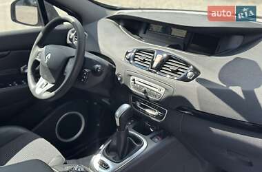Мінівен Renault Scenic 2011 в 