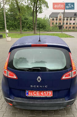 Минивэн Renault Scenic 2009 в 