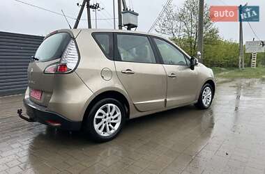 Минивэн Renault Scenic 2013 в 