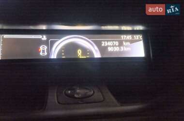 Минивэн Renault Scenic 2012 в 