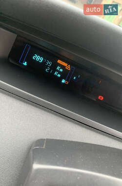 Мінівен Renault Scenic 2004 в  фото 19 Мінівен Renault Scenic 2004 в