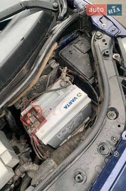 Мінівен Renault Scenic 2004 в  фото 24 Мінівен Renault Scenic 2004 в