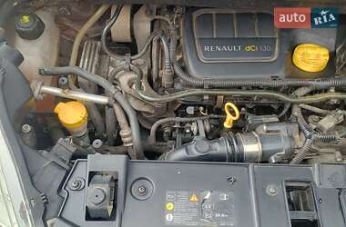 Минивэн Renault Scenic 2011 в 