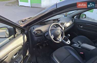 Минивэн Renault Scenic 2010 в 