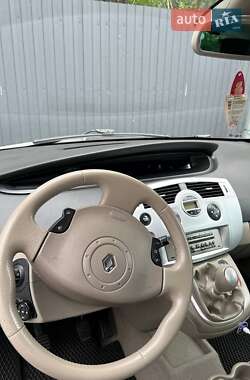 Минивэн Renault Scenic 2005 в 