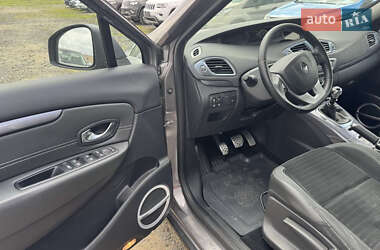 Минивэн Renault Scenic 2013 в 