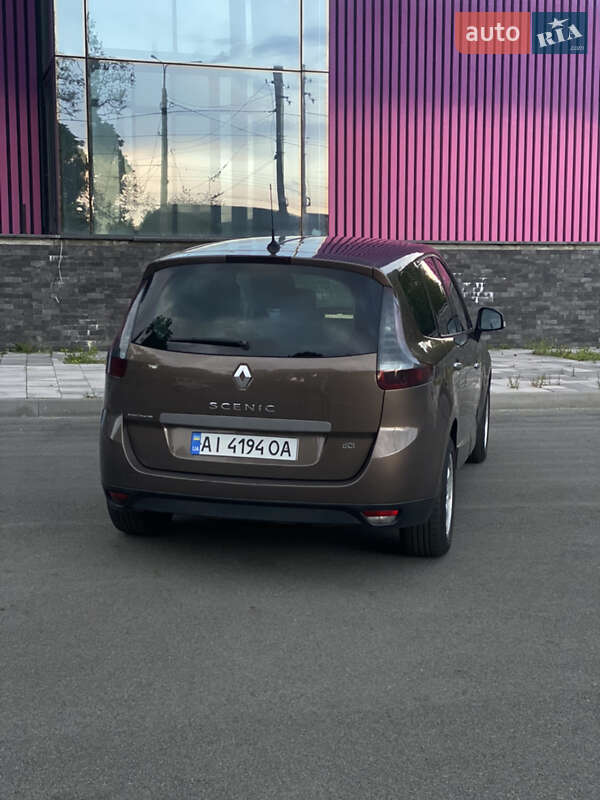 Мінівен Renault Scenic 2010 в Чернігові