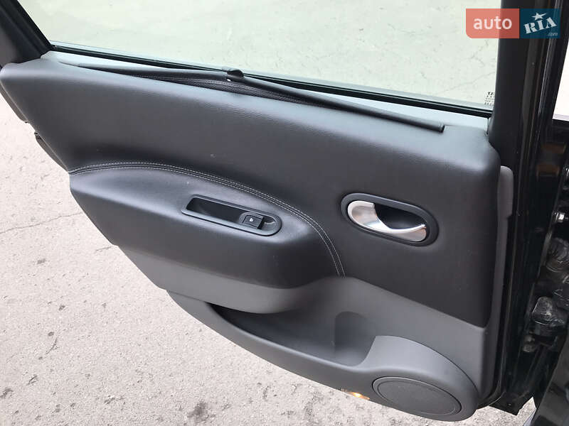 Мінівен Renault Scenic 2006 в Львові фото 12 Мінівен Renault Scenic 2006 в Львові