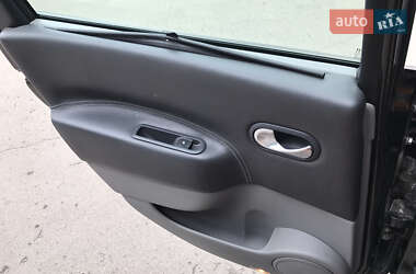 Минивэн Renault Scenic 2006 в 