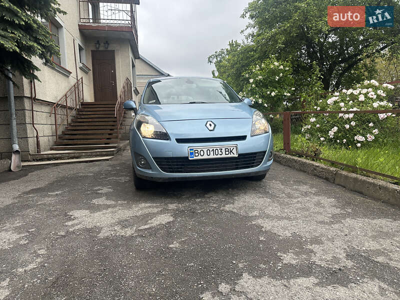 Renault Scenic 2011