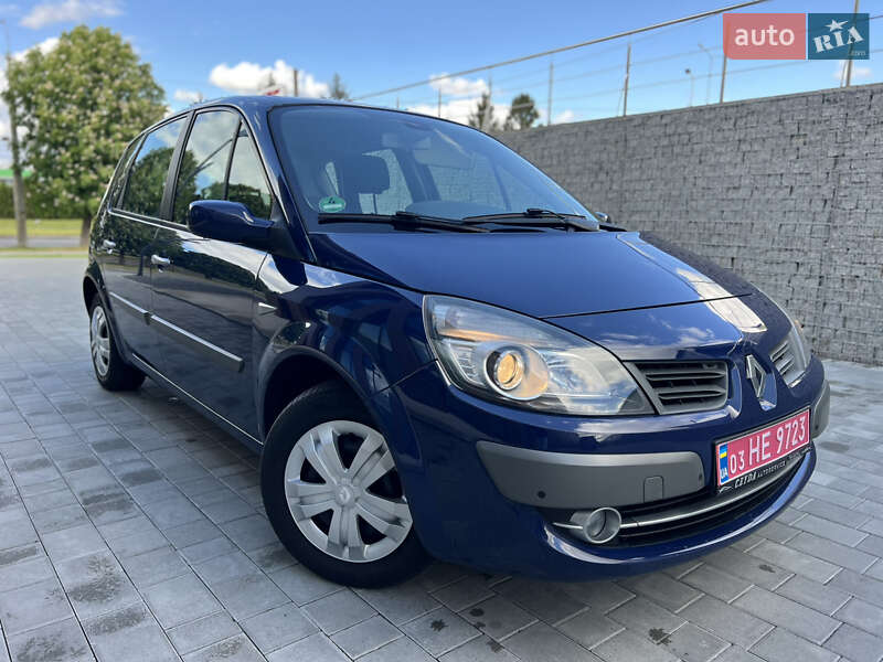 Минивэн Renault Scenic 2009 в 