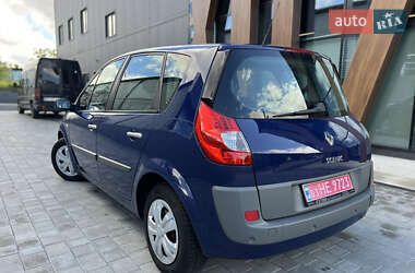Минивэн Renault Scenic 2009 в 