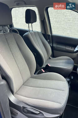 Минивэн Renault Scenic 2009 в 