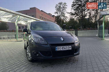 Минивэн Renault Scenic 2009 в Ровно