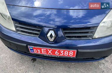 Минивэн Renault Scenic 2003 в 