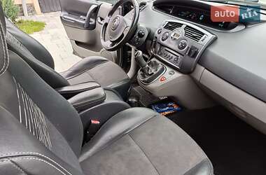 Минивэн Renault Scenic 2005 в 