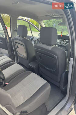 Минивэн Renault Scenic 2003 в 