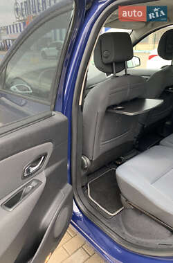 Минивэн Renault Scenic 2009 в 