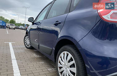Минивэн Renault Scenic 2009 в 