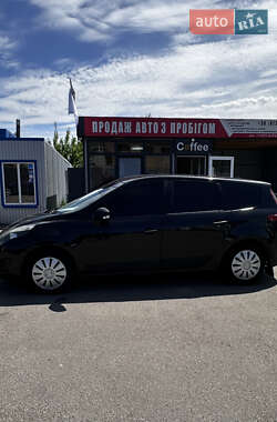 Минивэн Renault Scenic 2009 в 