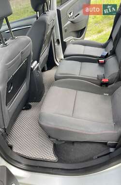 Минивэн Renault Scenic 2013 в 