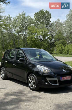 Мінівен Renault Scenic 2011 в 