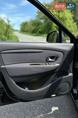 Мінівен Renault Scenic 2011 в 