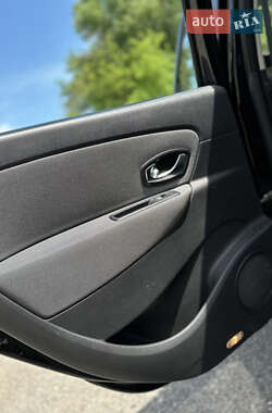 Мінівен Renault Scenic 2011 в 