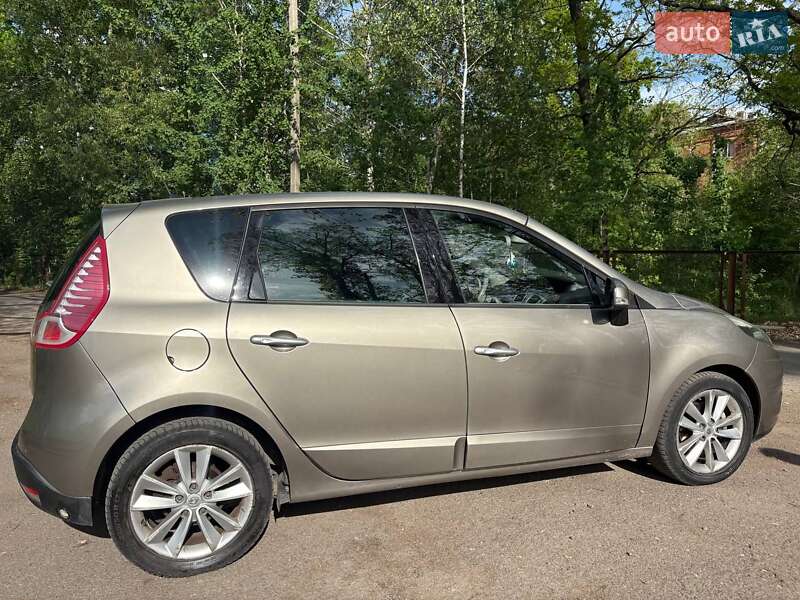 Мінівен Renault Scenic 2009 в Житомирі