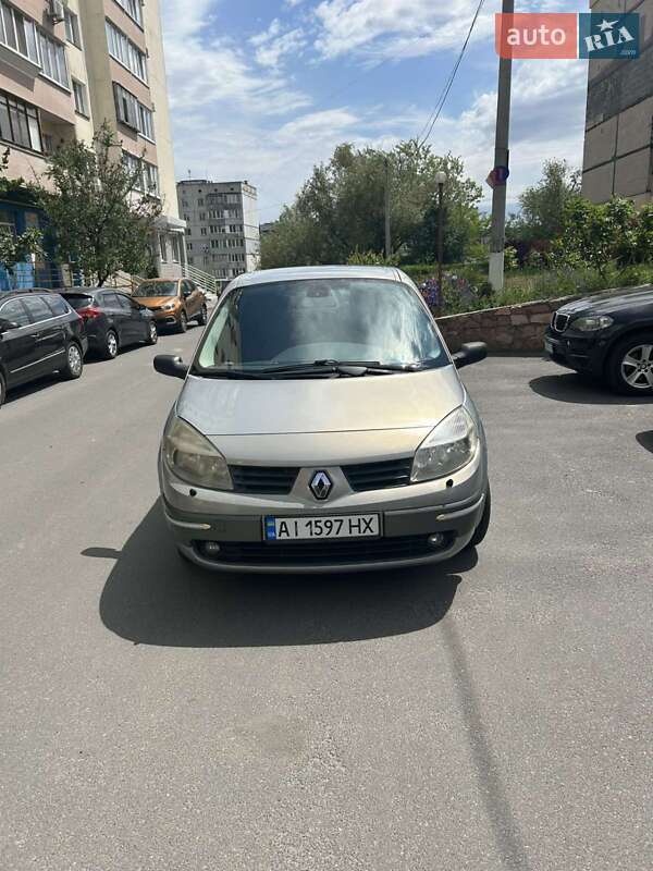 Минивэн Renault Scenic 2005 в 