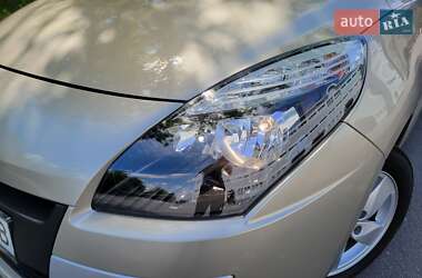 Мінівен Renault Scenic 2010 в 